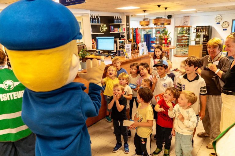 La célébration des 90 ans de l’aéroport International Le Touquet-Elizabeth II a ...